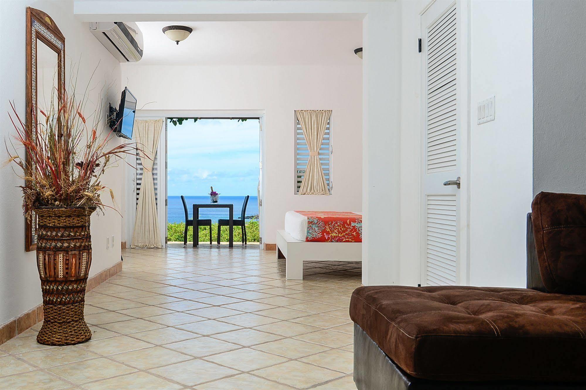 La Vue Boutique Inn South Hill Village Esterno foto